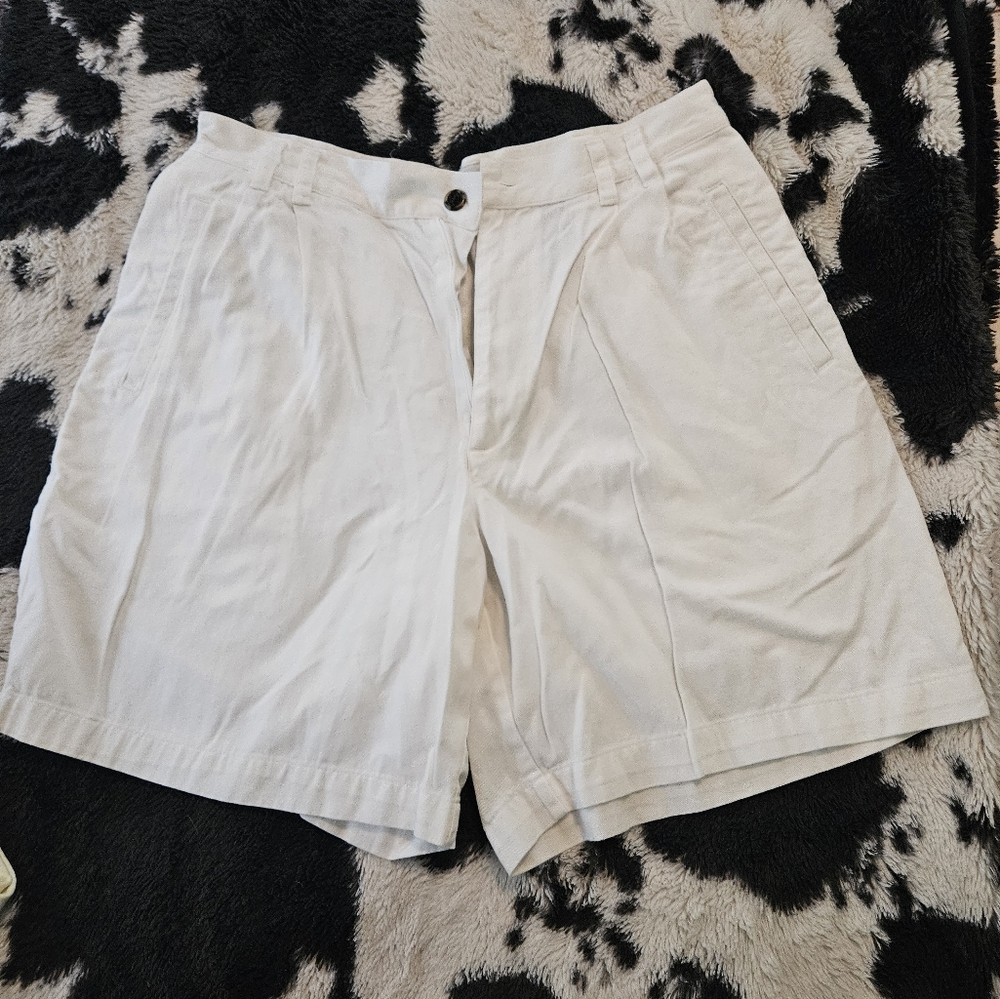 White Bermuda Shorts with Relaxed Fit